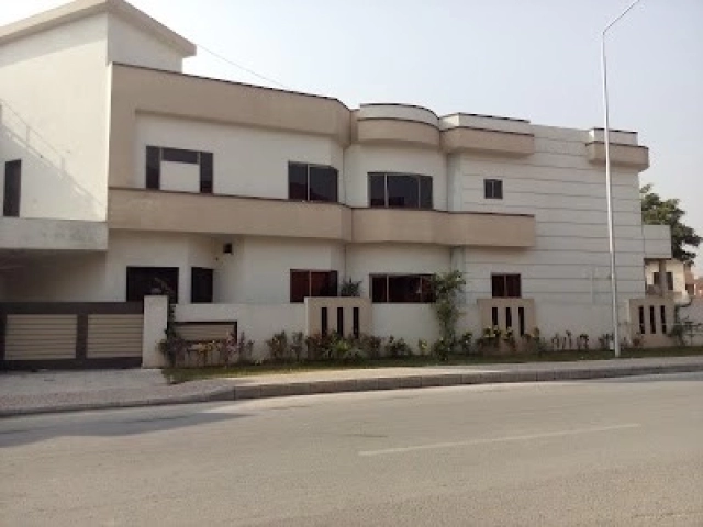 Askari 14, Full Col 4 Bedrooms House Available For Rent